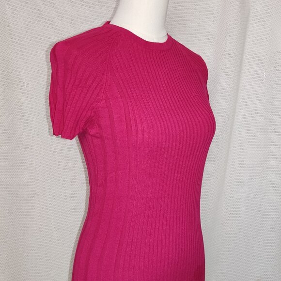 Daisy Fuentes | Hot pink knit short sleeve sweater top - Picture 4 of 13